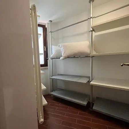 Petite